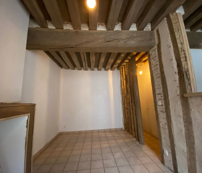 Maitre d'Oeuvre Constans - Rénovation d'un appartement sur 3 étages dans le centre-ville de Beaugency