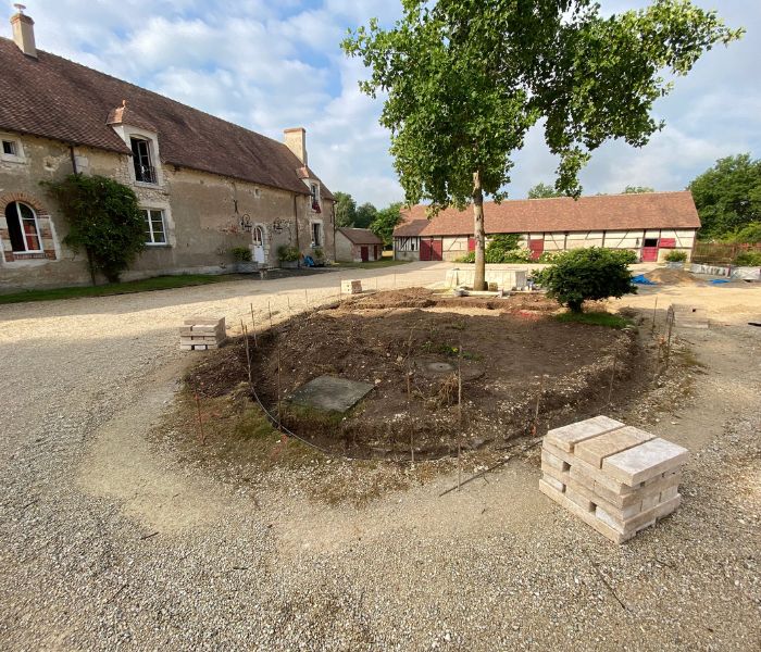 Maitre d'Œuvre Constans - Aménagement d'un massif extérieur dans une propriété en Sologne