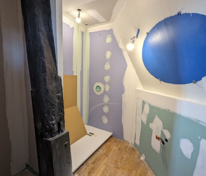 Maitre d'Oeuvre Constans - Rénovation de 17 salles de bains dans un hôtel à Beaugency