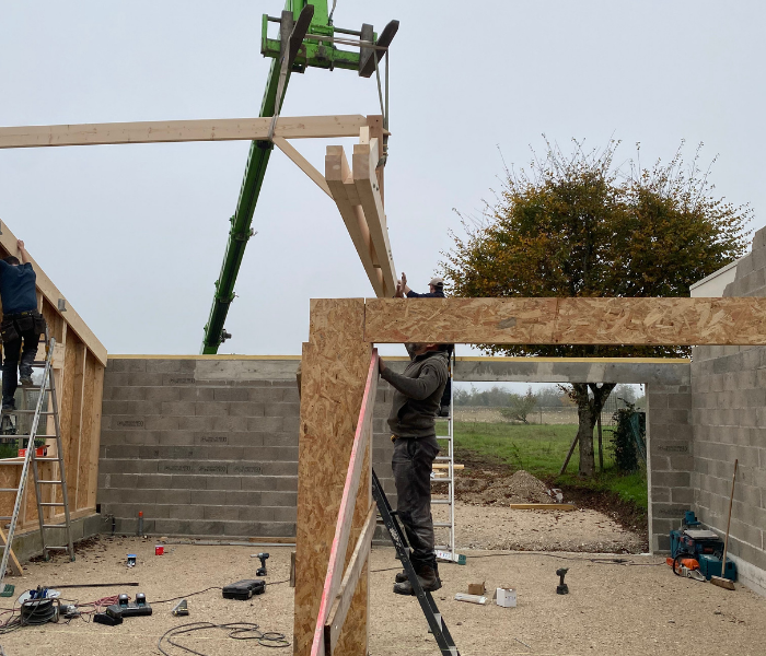 Maitre d'Œuvre Constans - reconstruction d'un garage et rénovation d'une couverture d'une habitation à Olivet